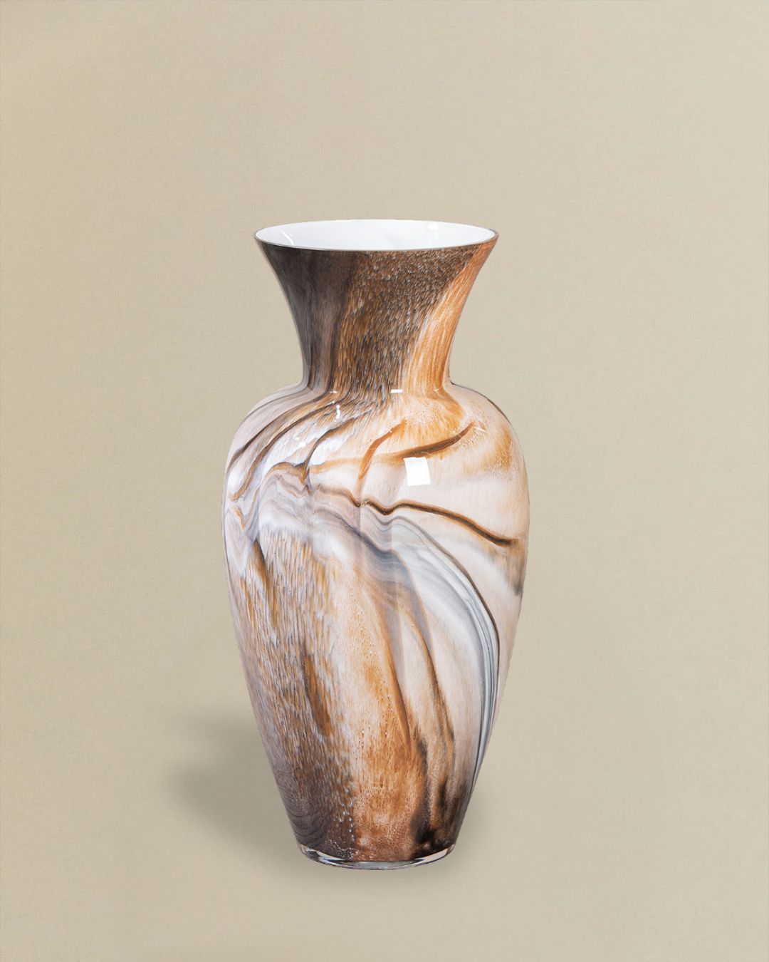 Bodenvase Draga aus Glas, glänzend, braun mit weißem Akzent