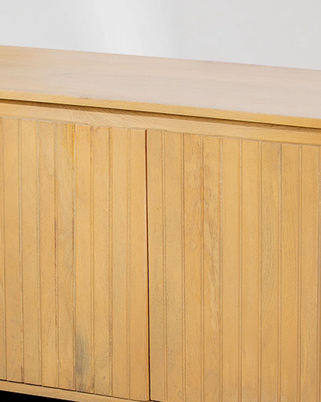 Modernes Sideboard Mangoholz naturfarben 140 cm