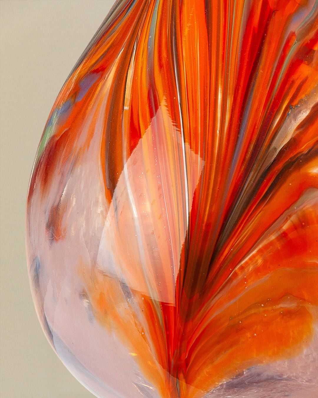 Moderne Glasvase für Blumen, 33 cm Höhe